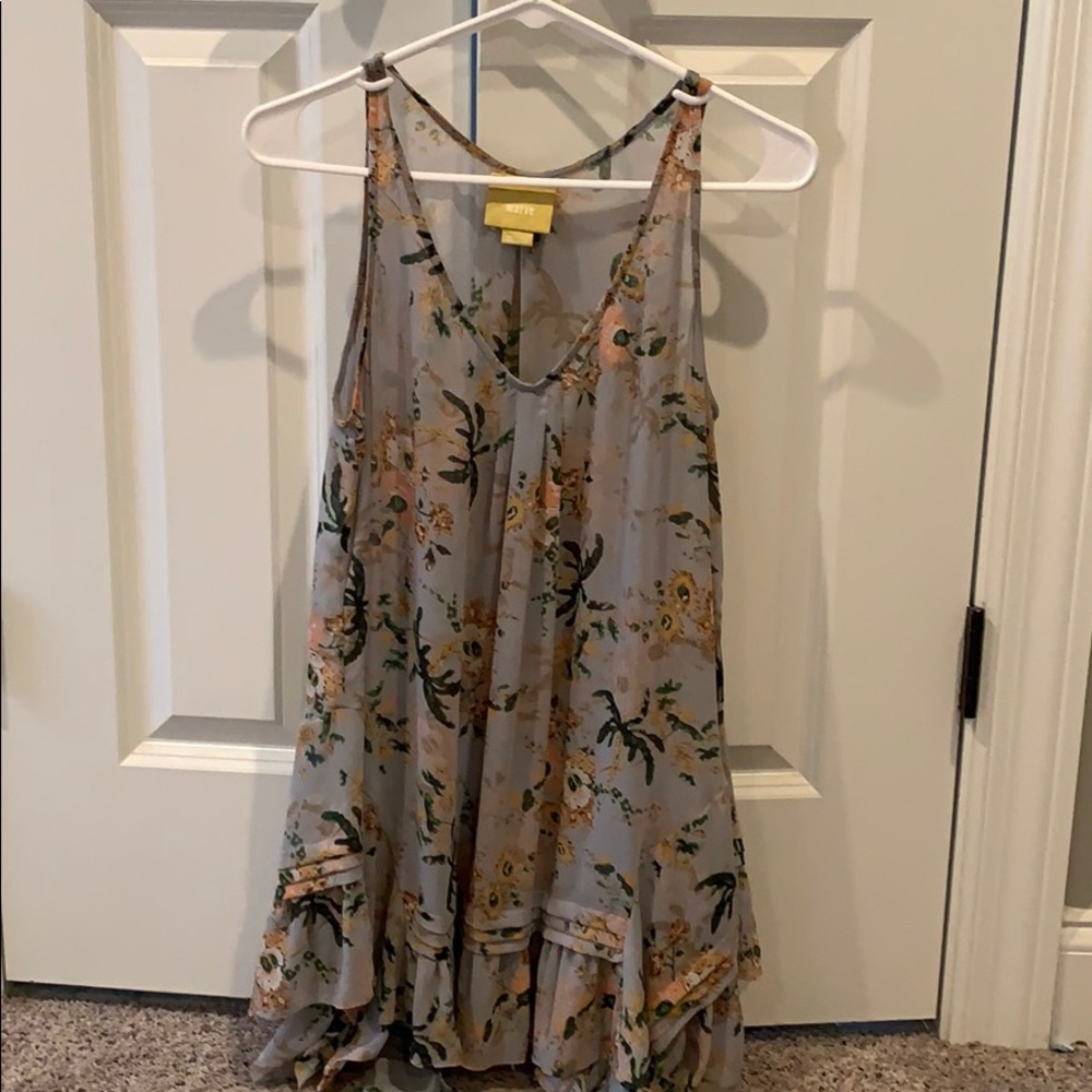 Gorgeous maeve Anthropologie tunic top medium
